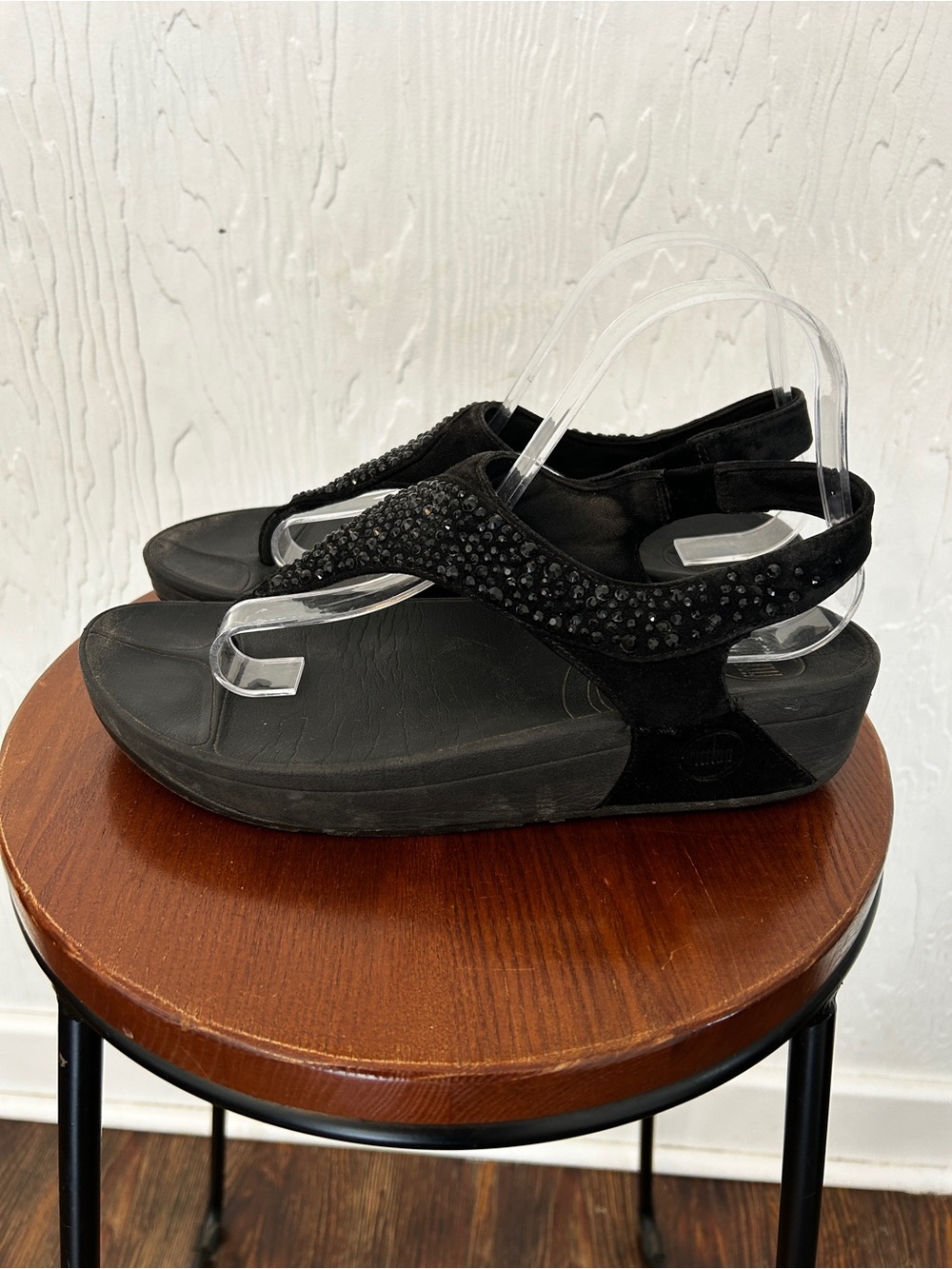 FITFLOP Rhinestone T-Strap Sandals Black Sz 8 Comfort Platform